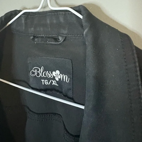 Blossom size XL Classic Black Denim Jacket, button up - Picture 7 of 8